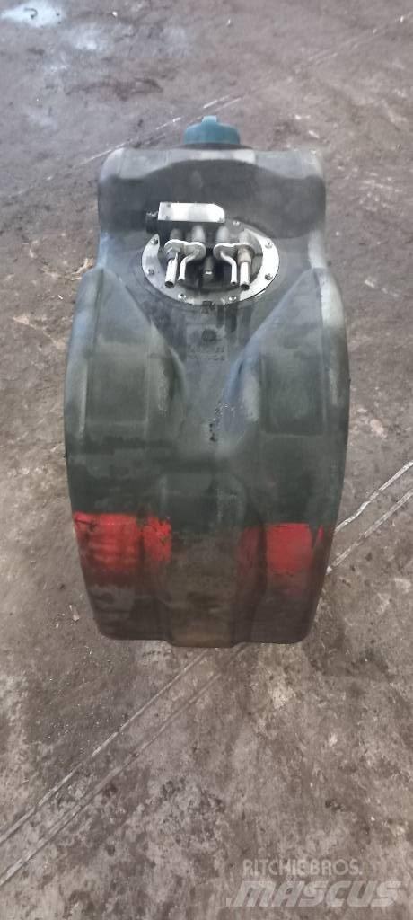 Scania G 400   1740107 Chassis and suspension