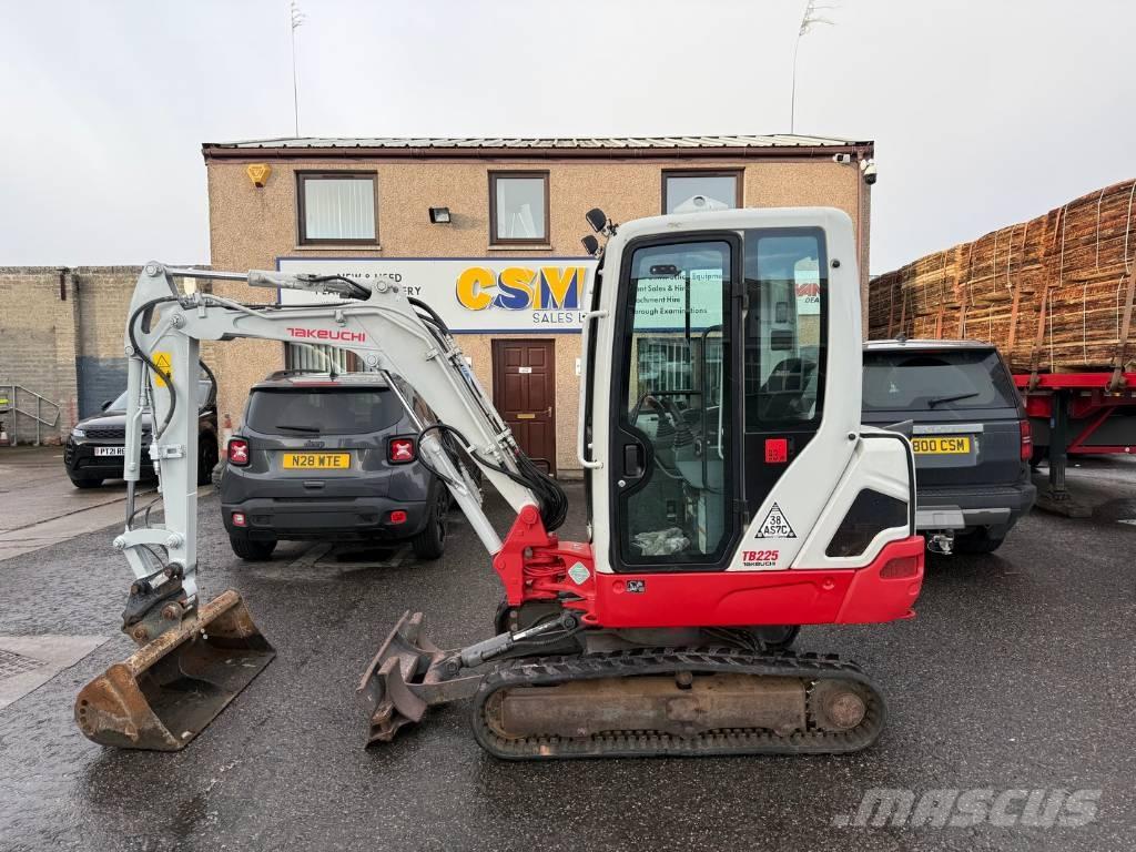 Takeuchi TB 225 Mini excavators < 7t