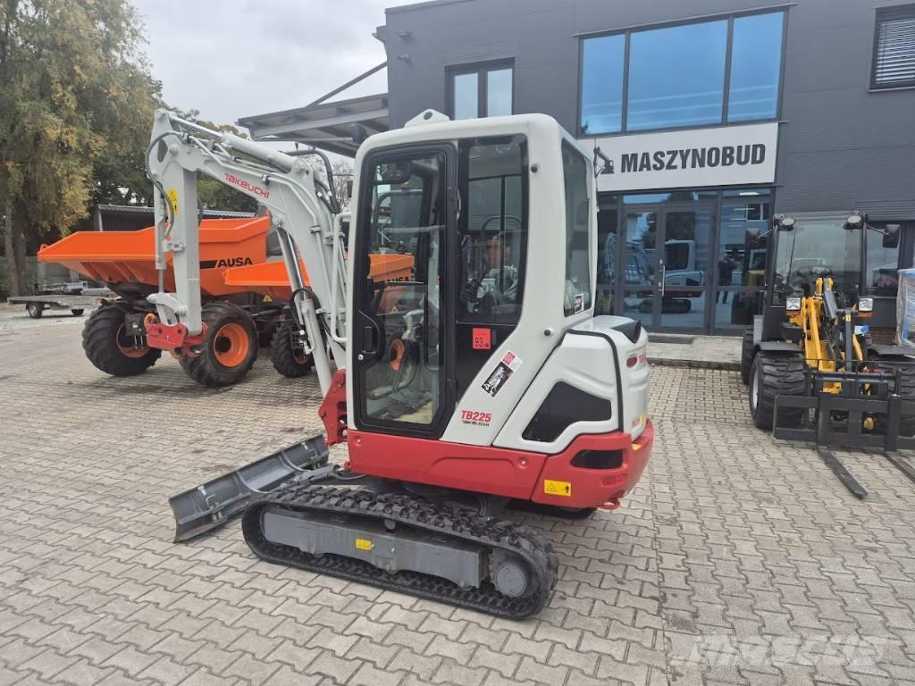 Takeuchi TB225 V0B Mini excavators < 7t