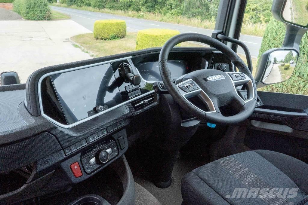 DAF XD 450 FAX 8x2 Tanker trucks