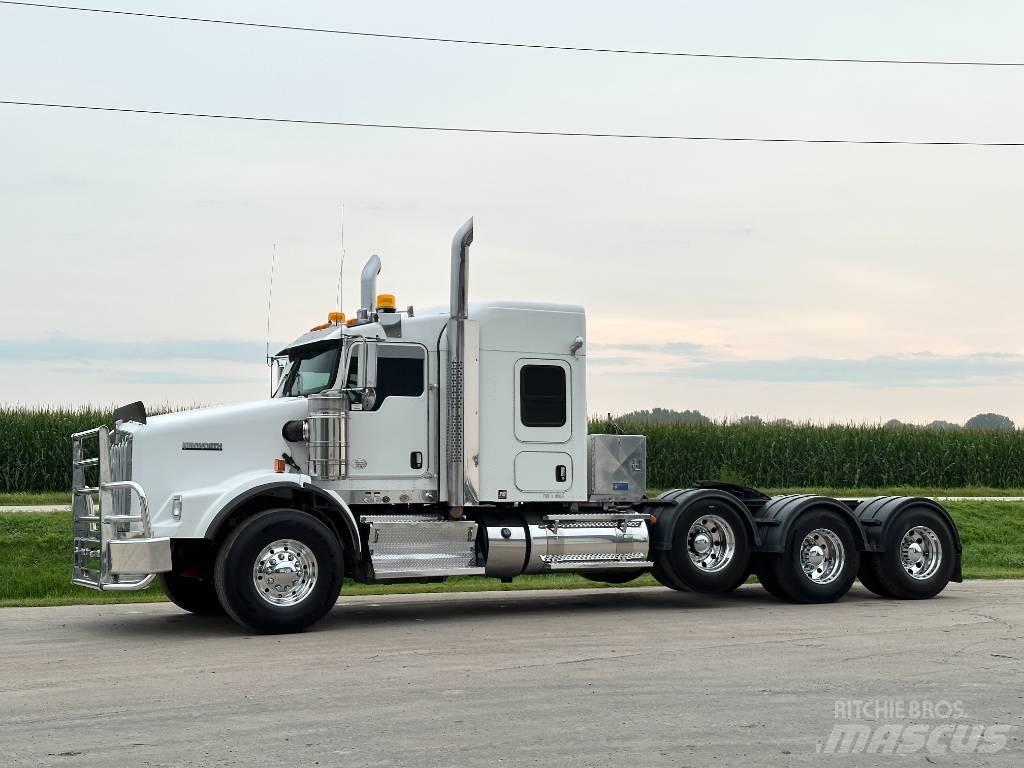 Kenworth T800 Truck Tractor Units
