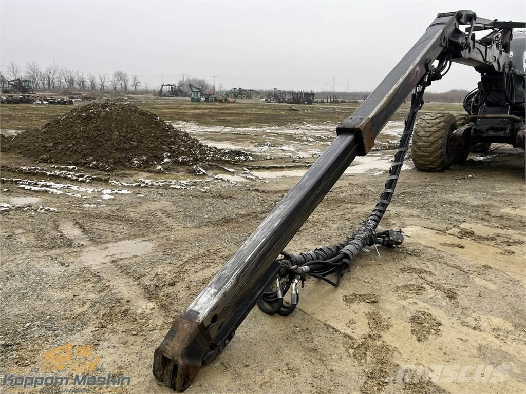 John Deere CH811 Harvester cranes