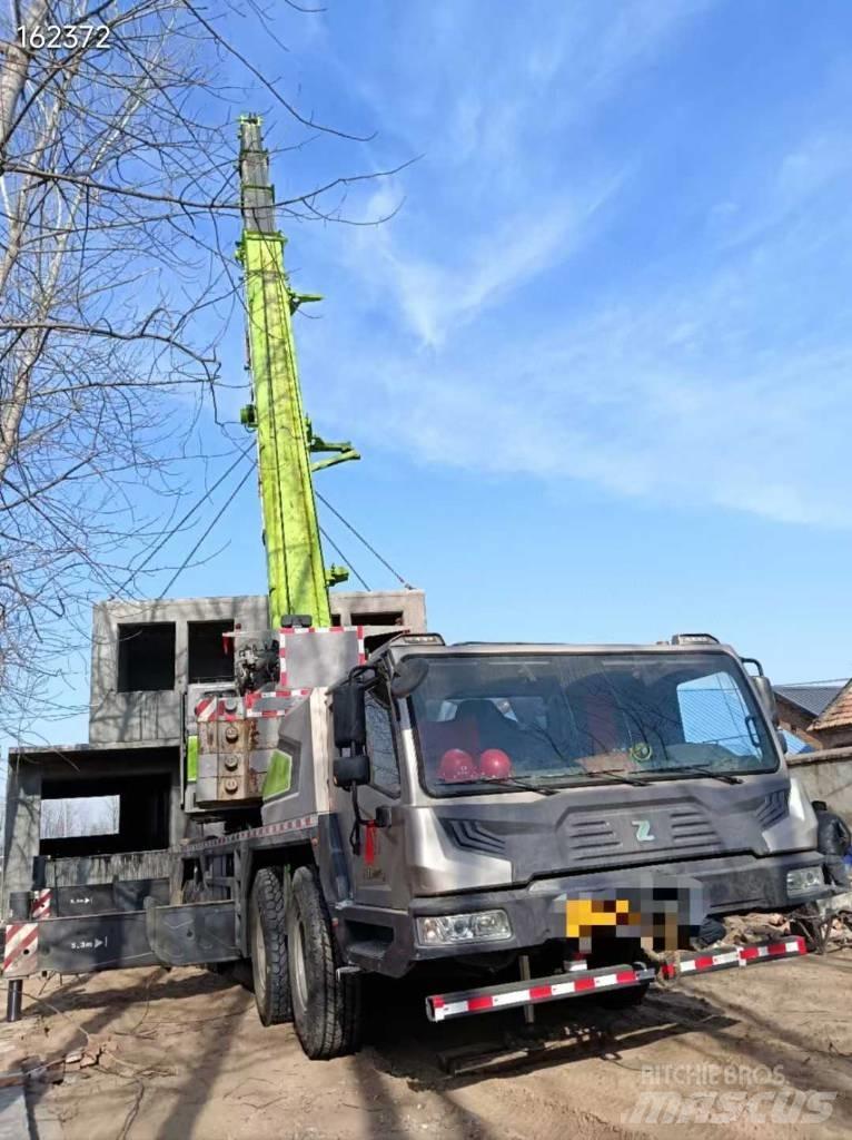 Zoomlion ZTC 800 V All terrain cranes