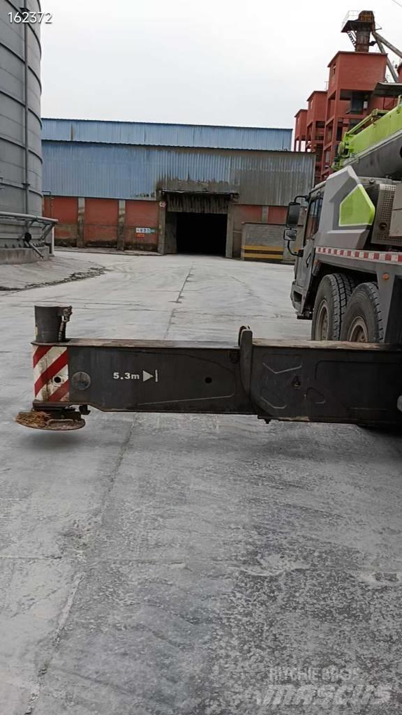 Zoomlion ZTC 800 V All terrain cranes