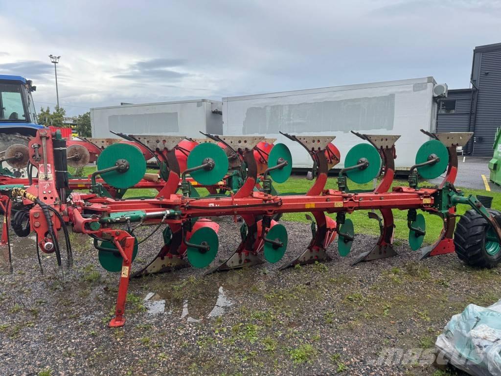 Kverneland ES85 Reversible ploughs