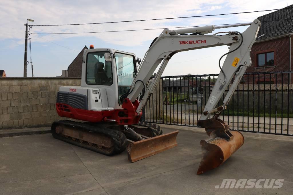 Takeuchi TB 250 Mini excavators < 7t