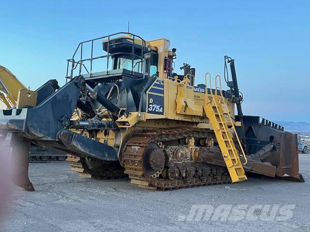 Komatsu D385 Crawler dozers