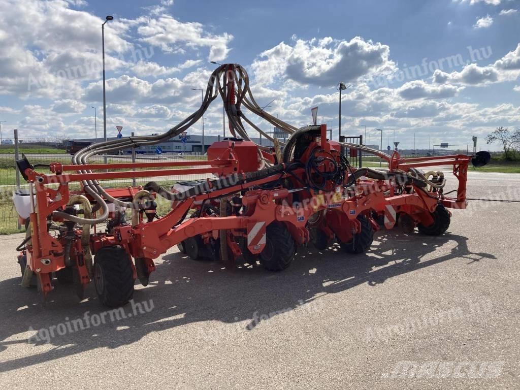 Kuhn Maxima 3 RXL E Precision sowing machines