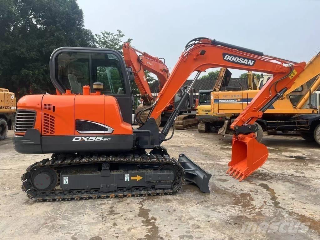 Doosan DX55-9C Mini excavators < 7t
