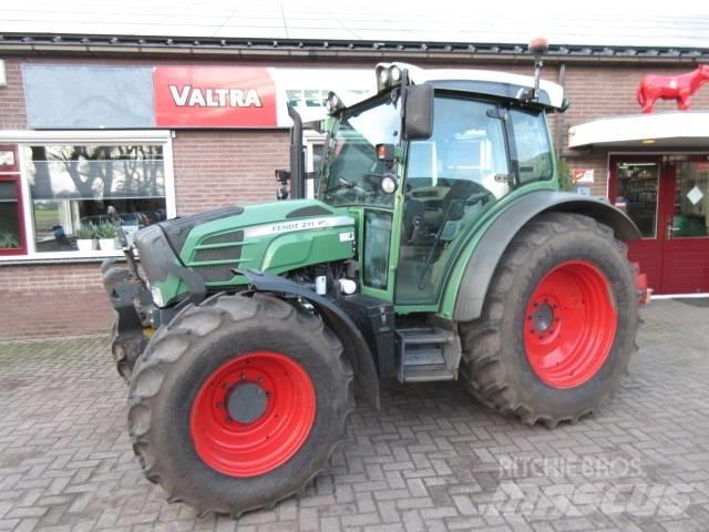 Fendt 211 Vario Tractors