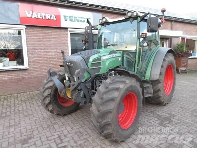 Fendt 211 Vario Tractors