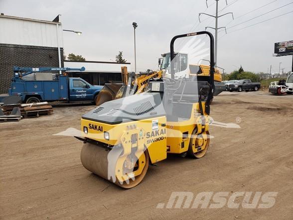 Sakai SW300-1 Single drum rollers