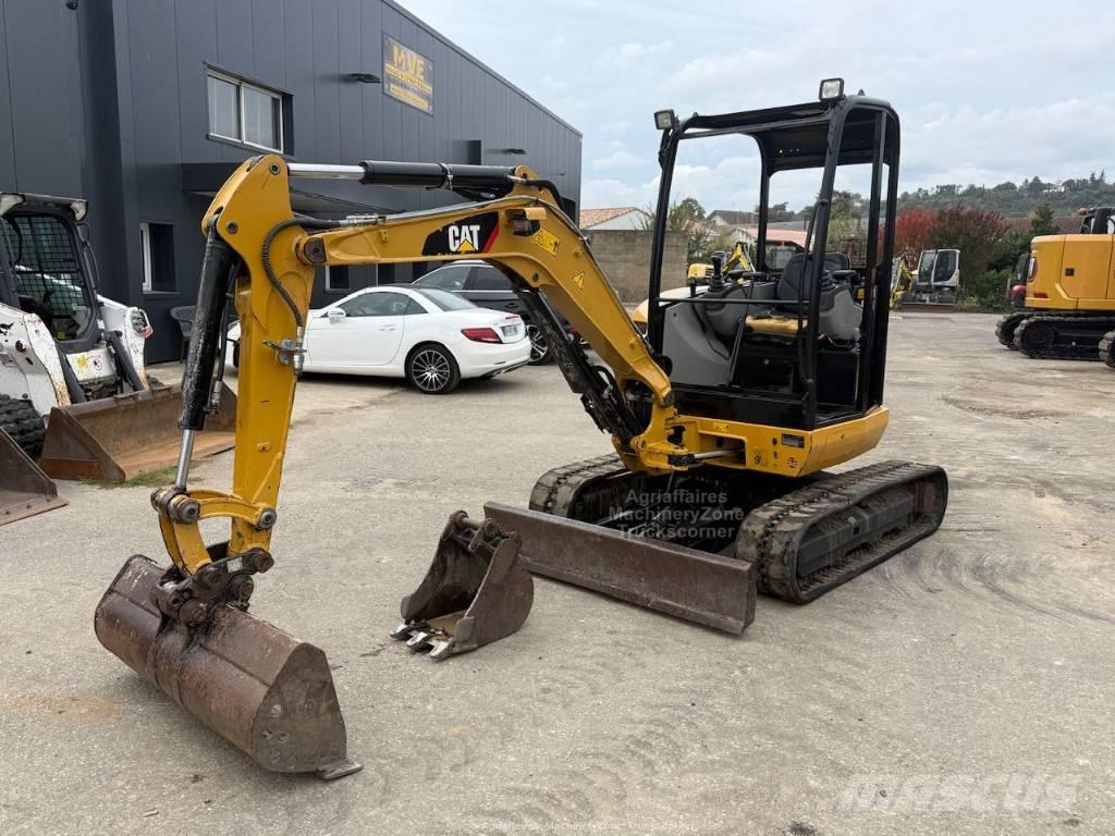 CAT 302.7 CR Mini excavators < 7t