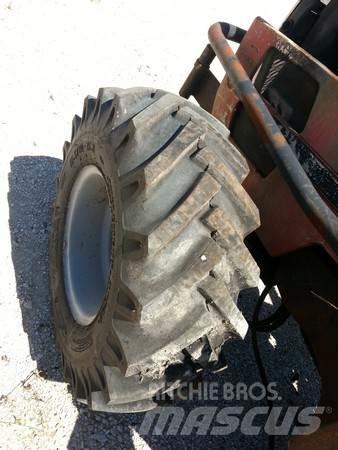  Pneus 11.5-15.3 Tyres, wheels and rims