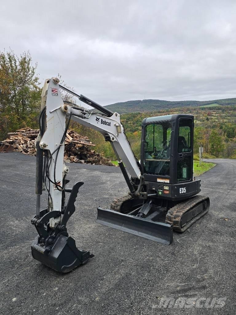 Bobcat E 35 Mini excavators < 7t