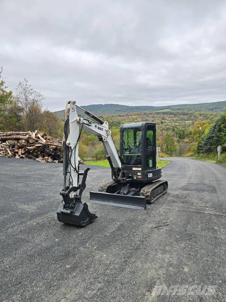 Bobcat E 35 Mini excavators < 7t