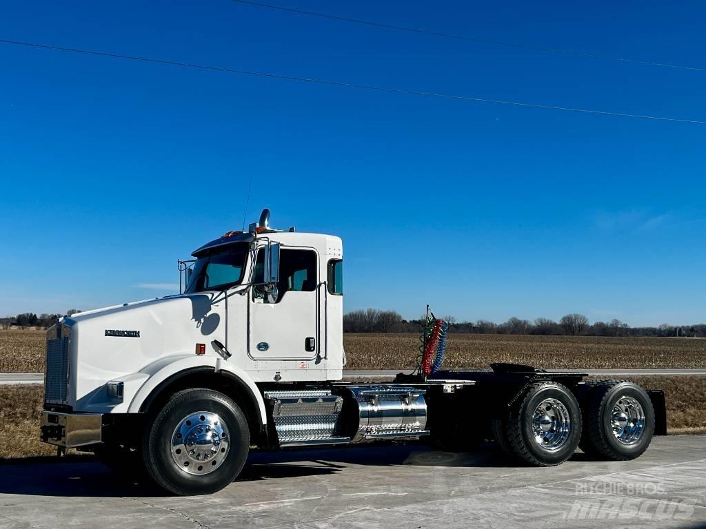 Kenworth T 800 Truck Tractor Units