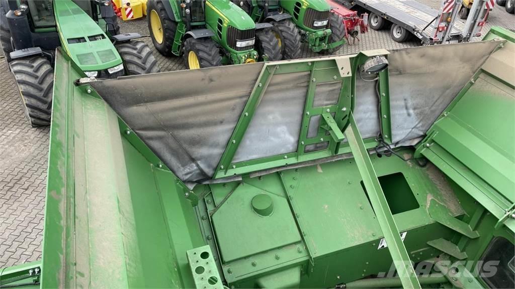 John Deere T660 Combine harvesters