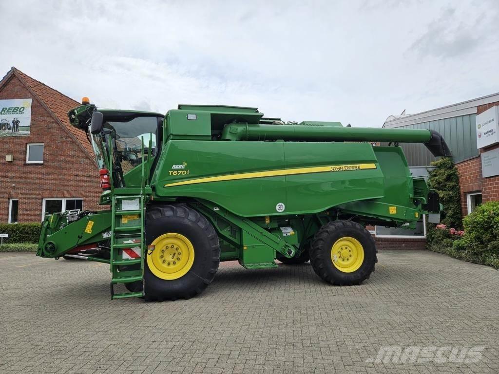 John Deere T660 Combine harvesters