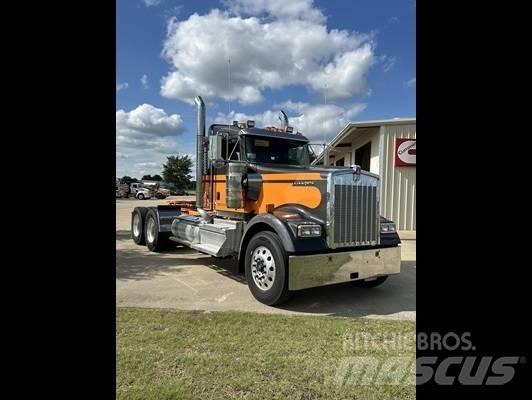 Kenworth W 900 Truck Tractor Units