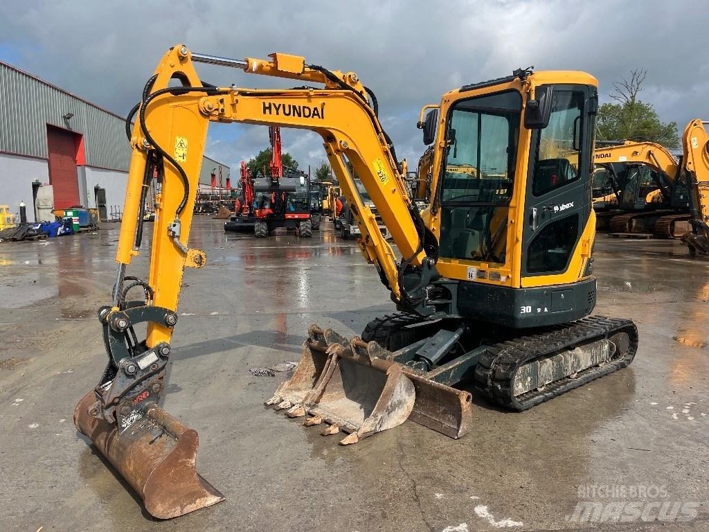 Hyundai R30 Z-9AK Mini excavators < 7t
