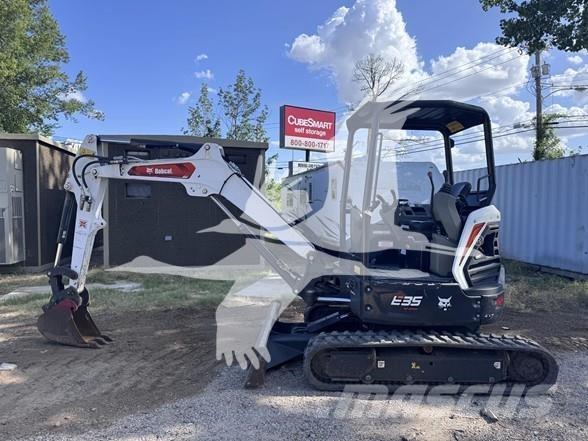 Bobcat E35i Mini excavators < 7t