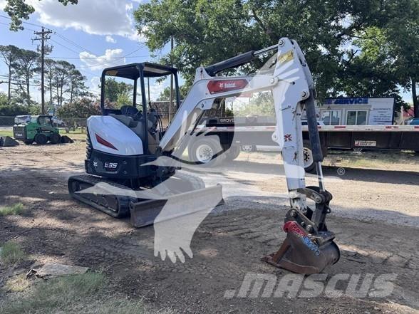 Bobcat E35i Mini excavators < 7t