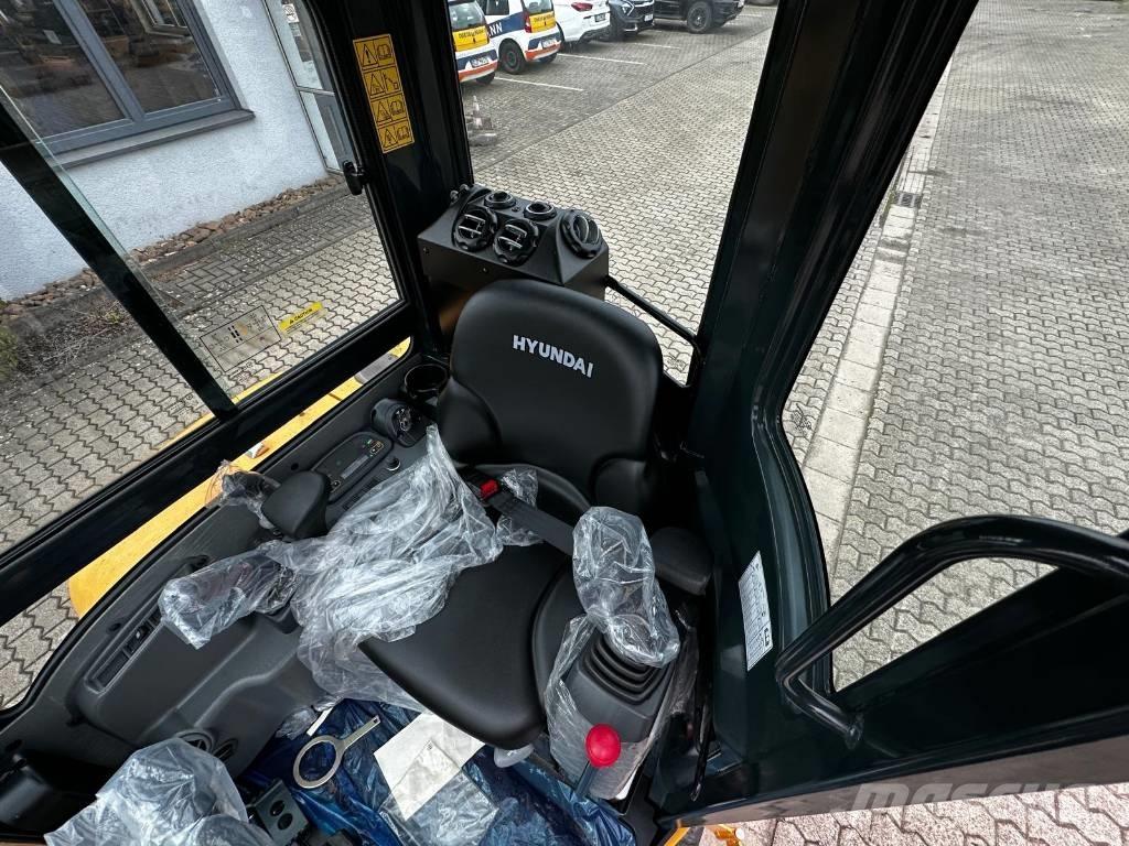 Hyundai R35Z 9A Mini excavators < 7t