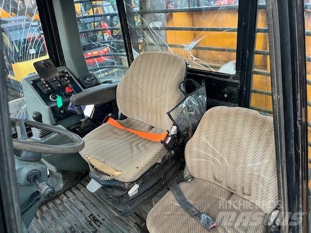 JCB 714 Articulated Haulers
