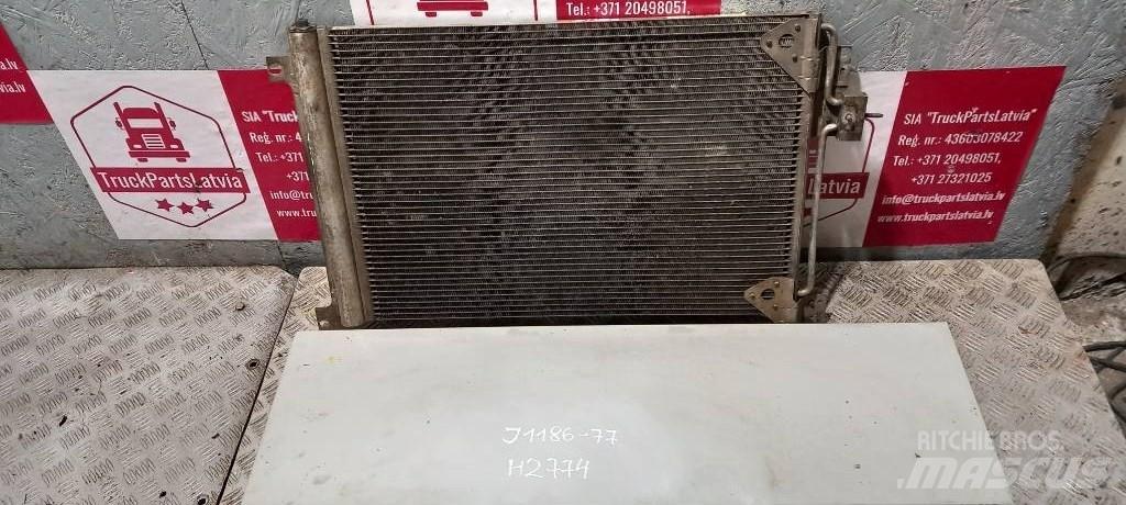 Iveco Starlis.     H2774 Radiators