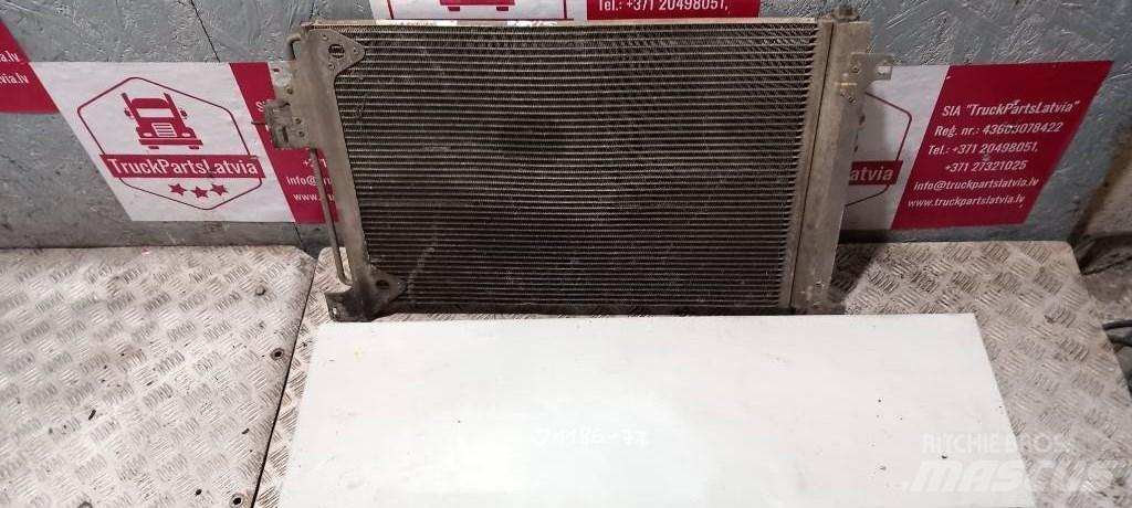 Iveco Starlis.     H2774 Radiators
