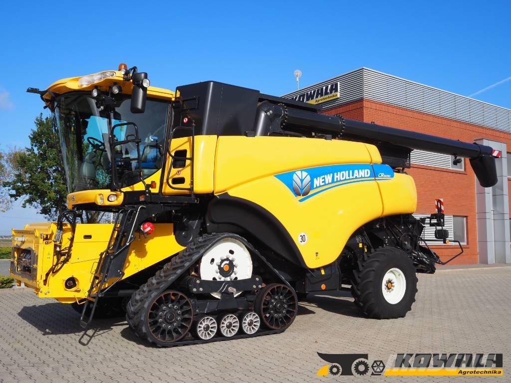 New Holland CR 9090 Combine harvesters