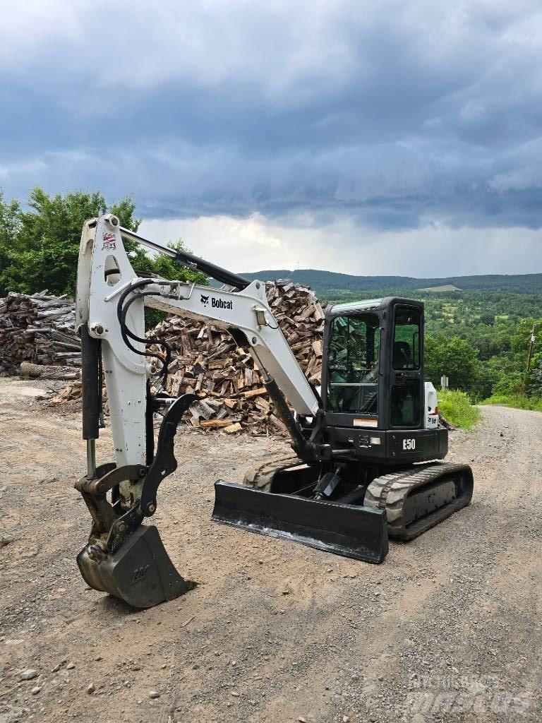 Bobcat E 50 Mini excavators < 7t