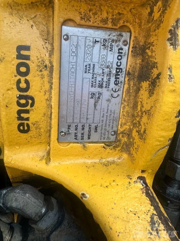 Hitachi ZX 85 USB-6 Midi excavators  7t - 12t