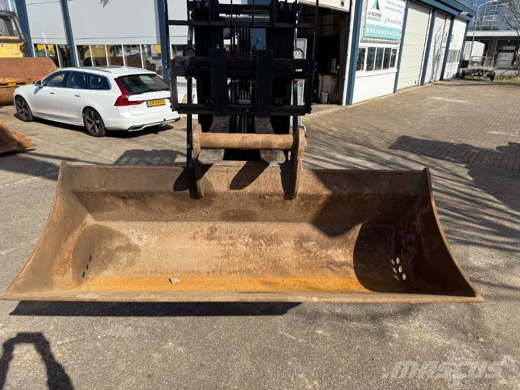 Komatsu HB 215 LC-2 Crawler excavators