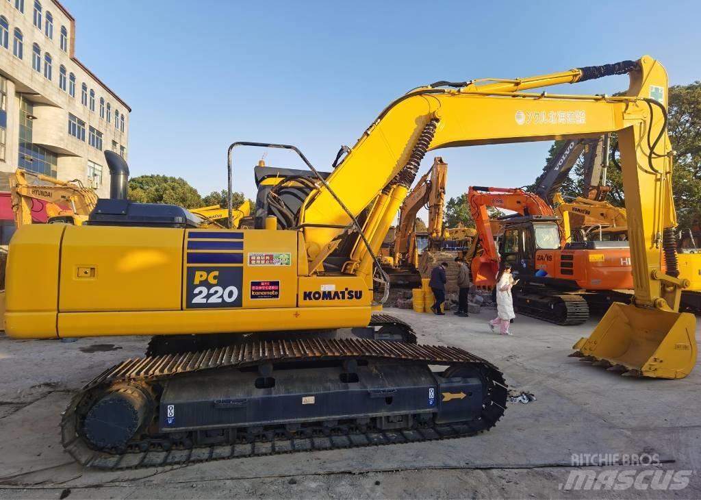 Komatsu PC 220-7 Crawler excavators