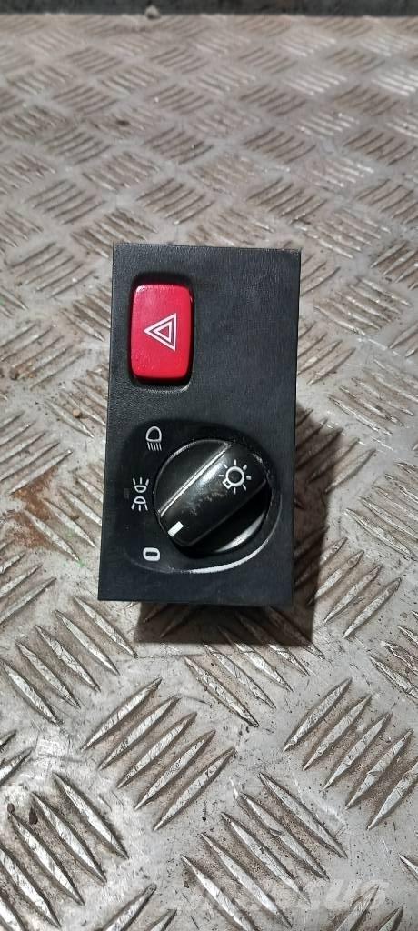 Scania R 440   1900317 Cabins and interior