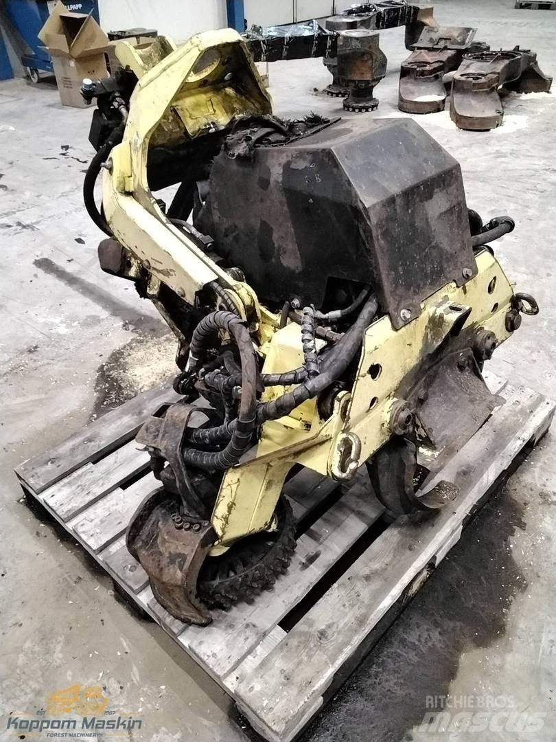 John Deere H754 Harvester heads