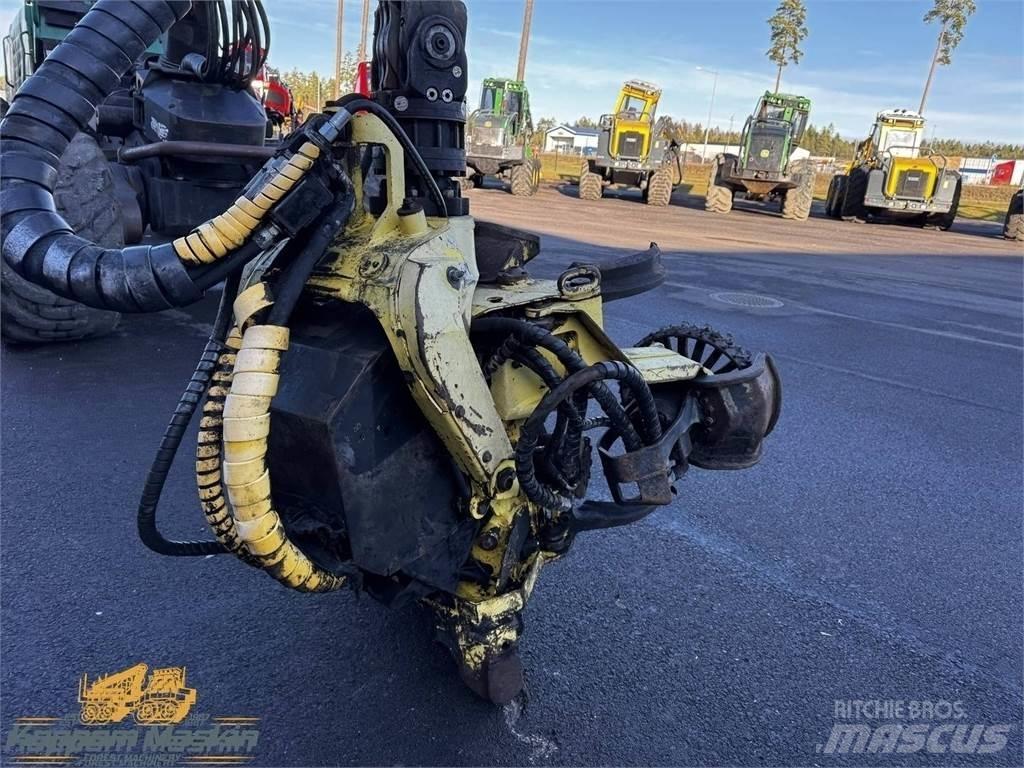 John Deere H754 Harvester heads