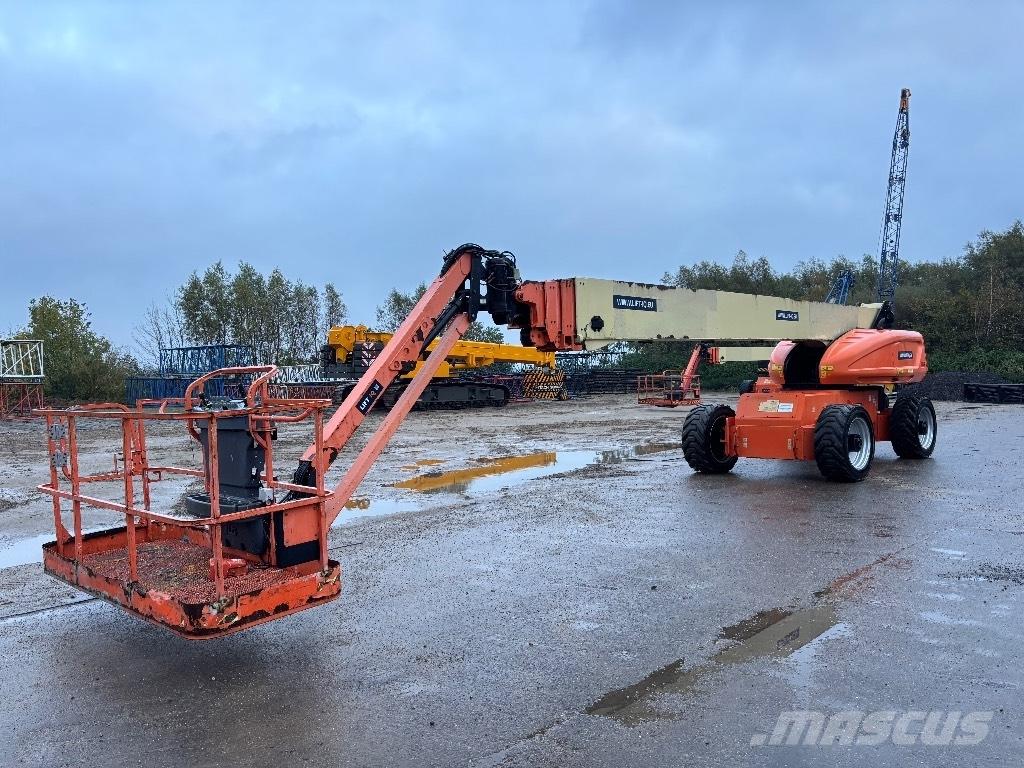 JLG 1350 SJP Telescopic boom lifts