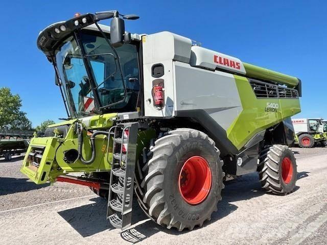 CLAAS LEXION 5400 Combine harvesters