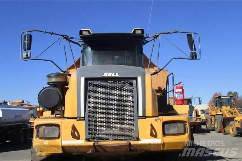 Bell B50D Articulated Haulers