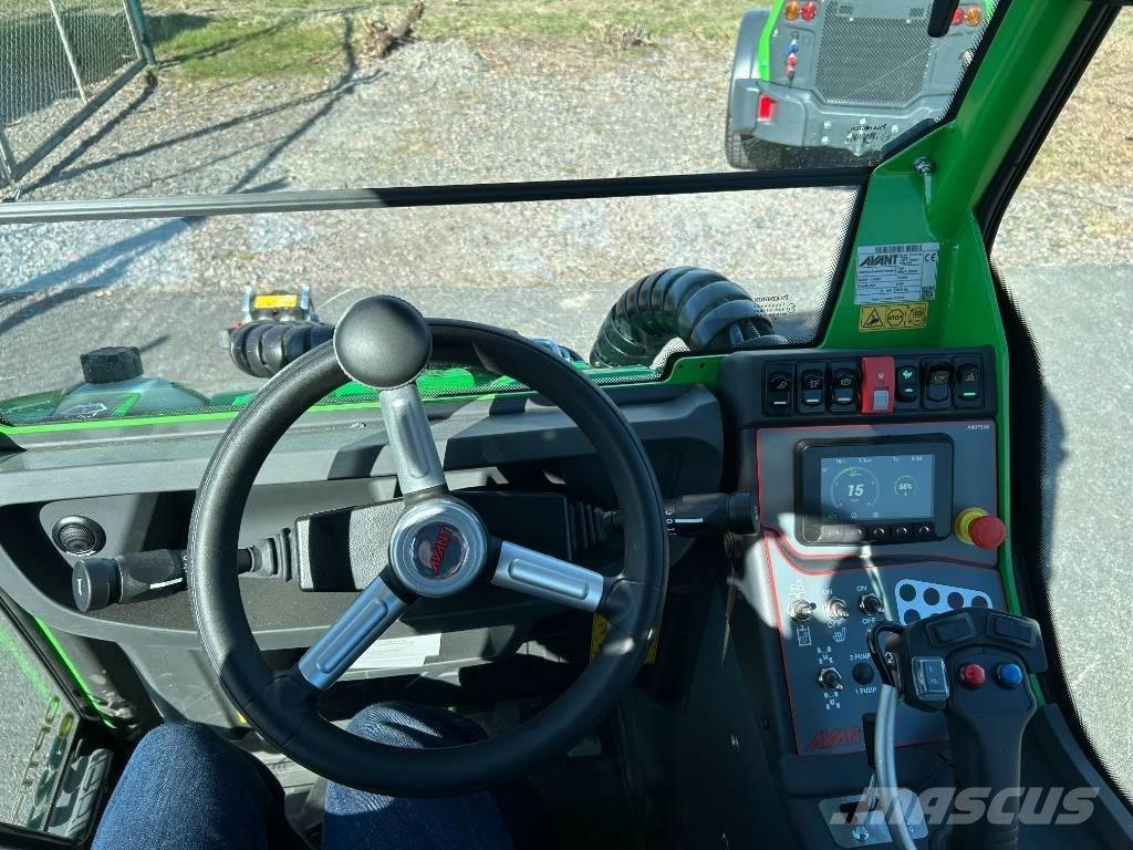 Avant E 527 Med  hytt Skid steer loaders