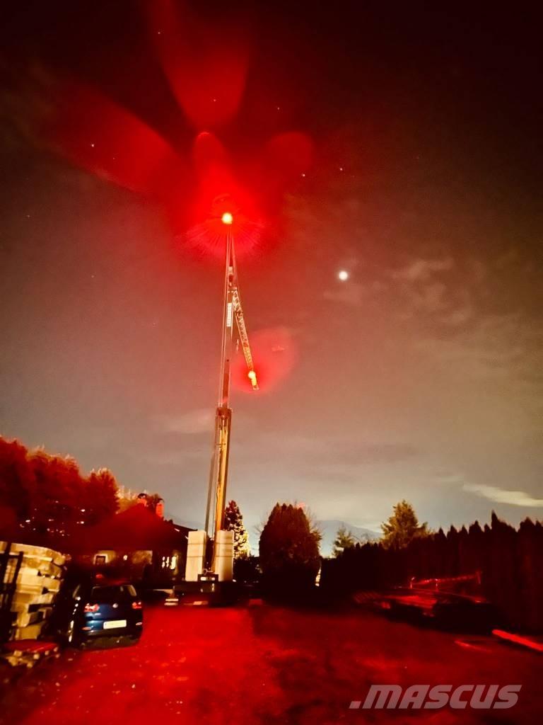 Liebherr L1-24 Self erecting cranes