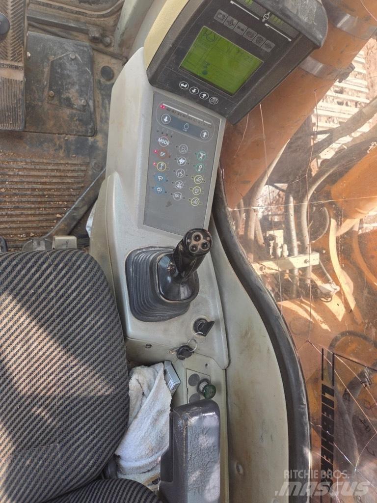 Liebherr 944 Crawler excavators