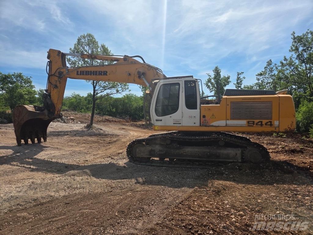 Liebherr 944 Crawler excavators