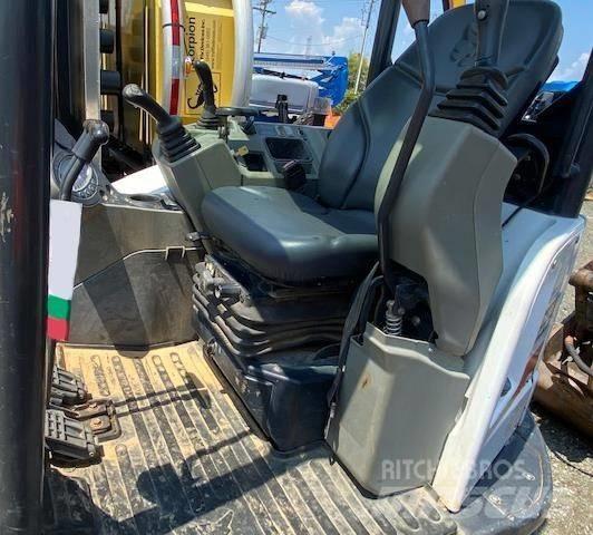 Bobcat E35i Mini excavators < 7t