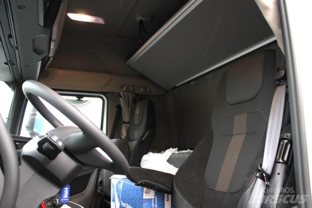 DAF XF530 FAS Containerframe/Skiploader trucks