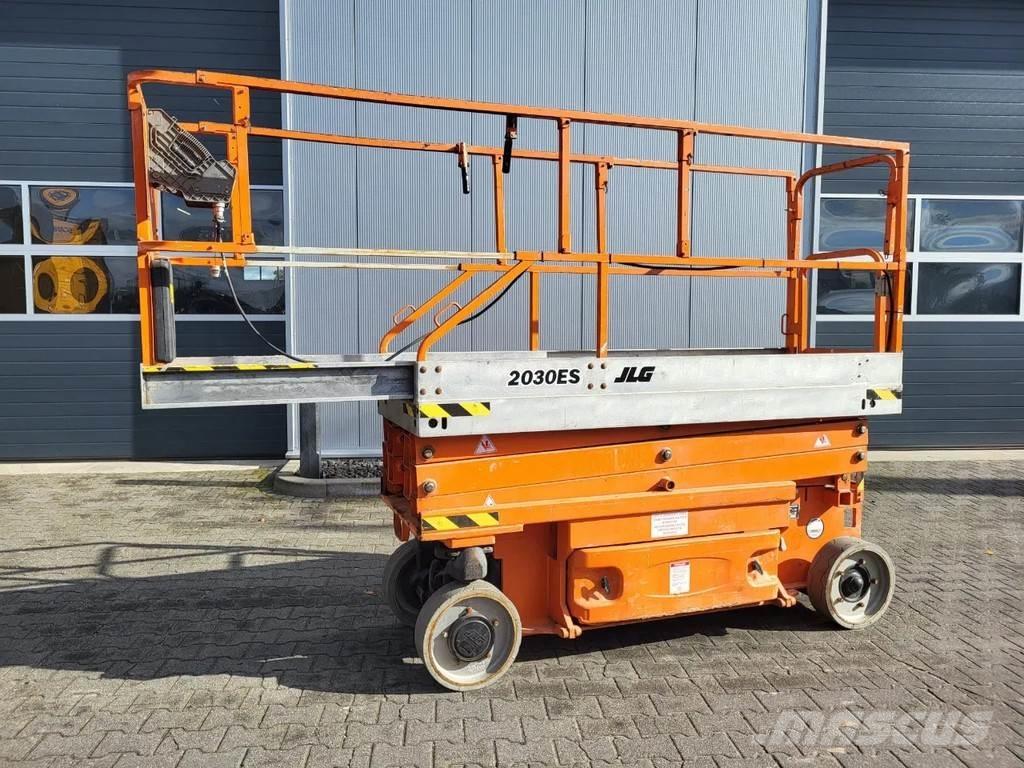 JLG 2030ES Scissor lifts