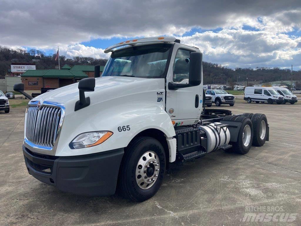 International LT Truck Tractor Units